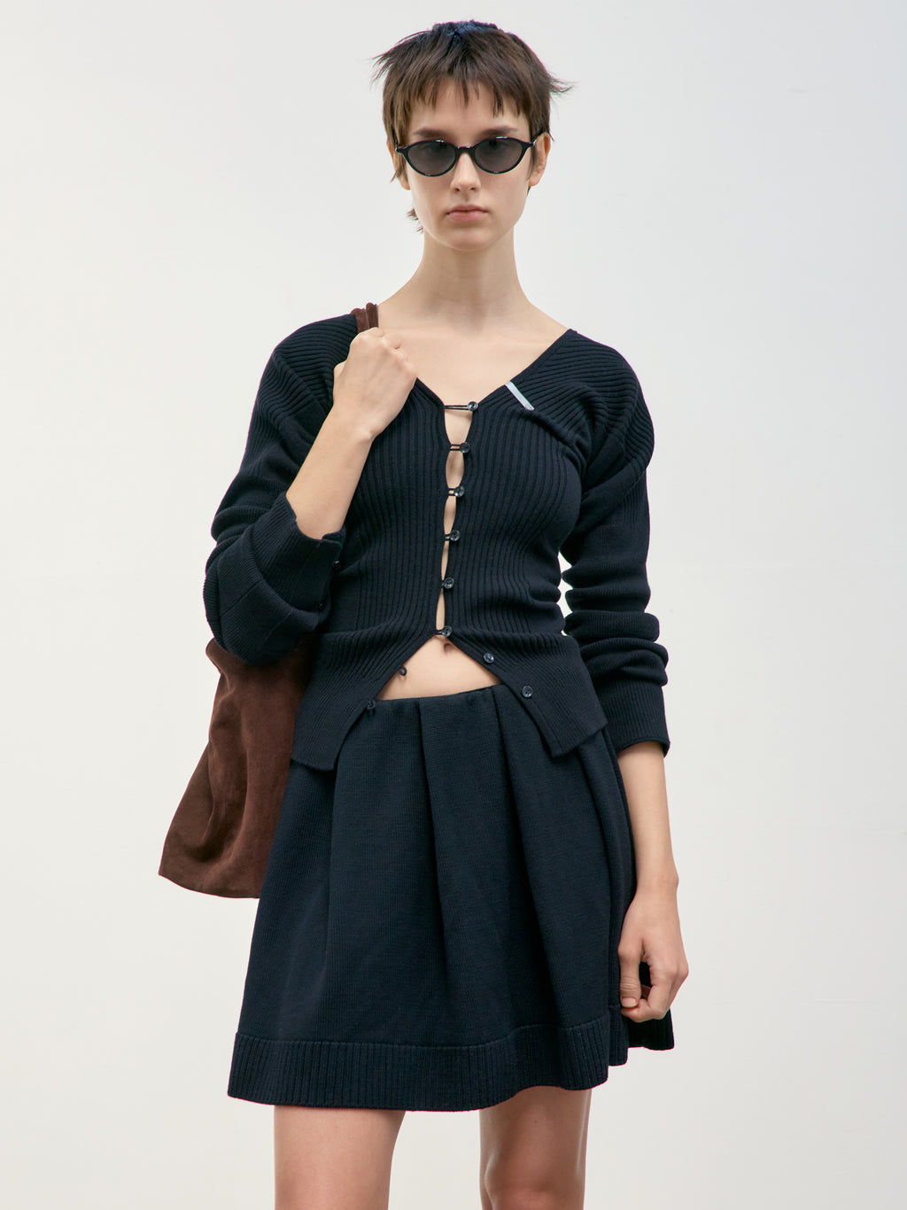 Low Classic Deep V-Neck Knit Cardigan Black