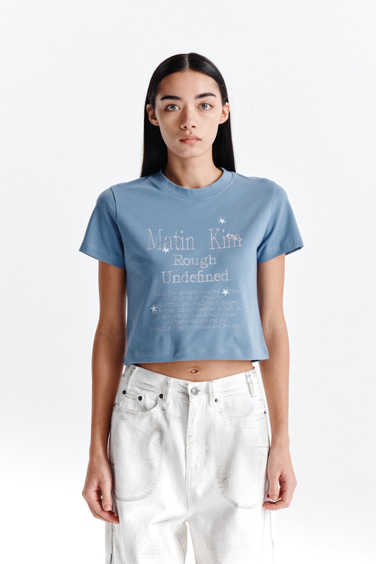 [matinkim] DAZZLE LETTERING CROP TOP IN BLUE