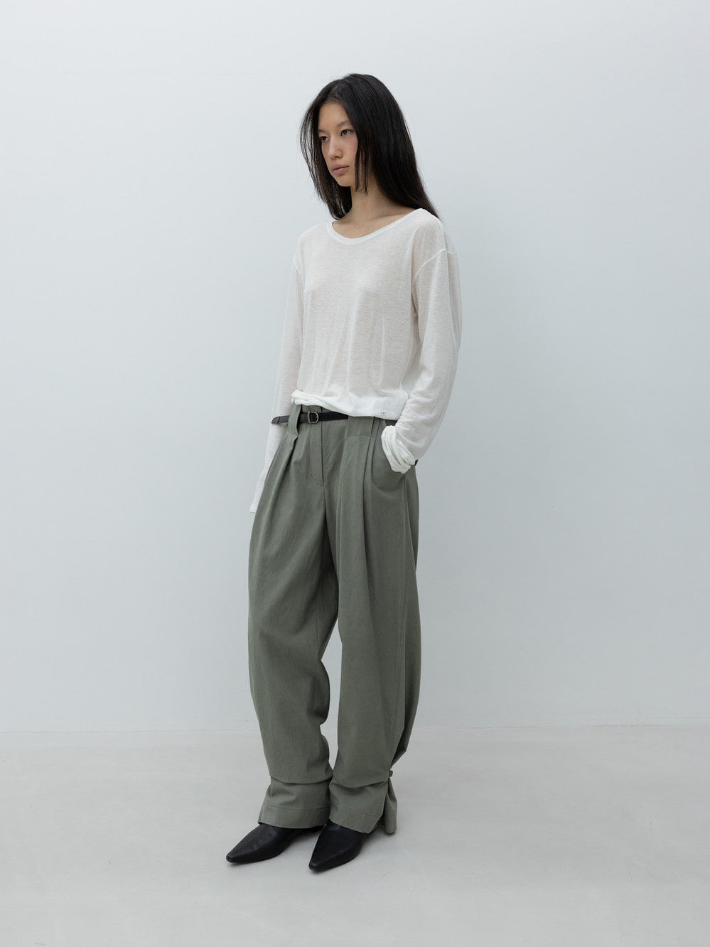 Low Classic Washed Cotton Wide Two-Tuck Pants Khaki
