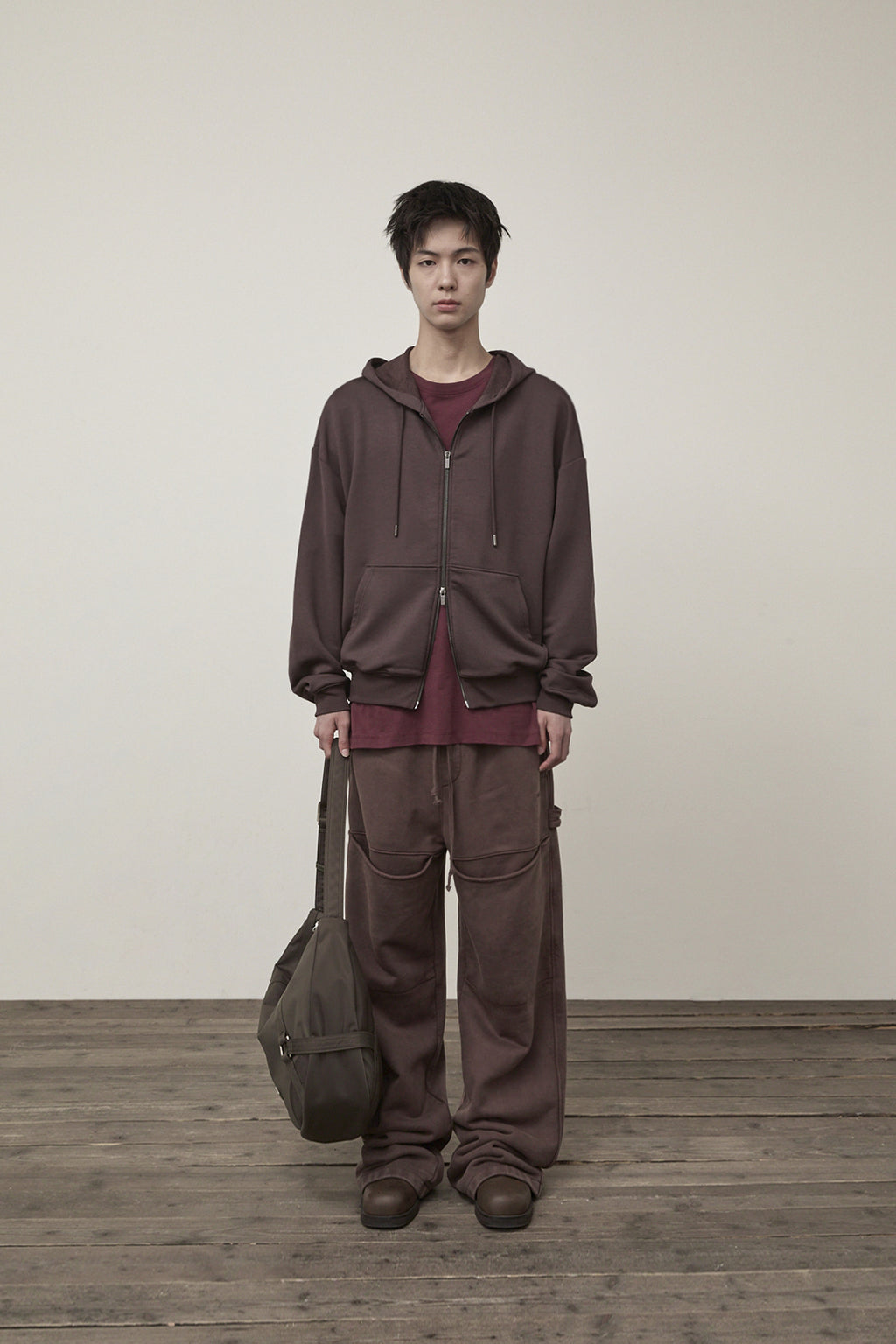 [matinkim] BACK LOGO GLITTER HOODY ZIP UP FOR MEN IN BROWN