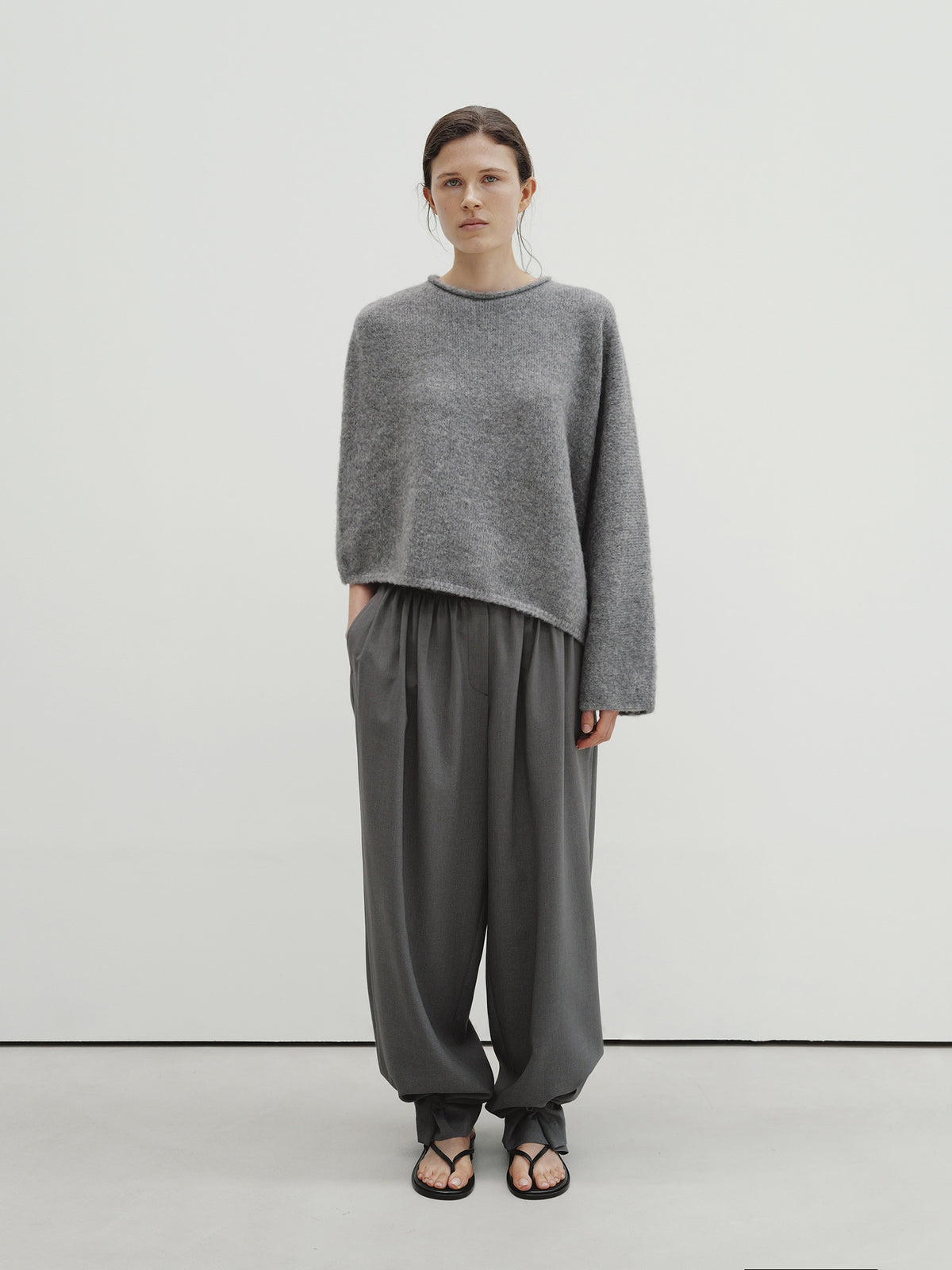 Moia soft cape knit (gray)
