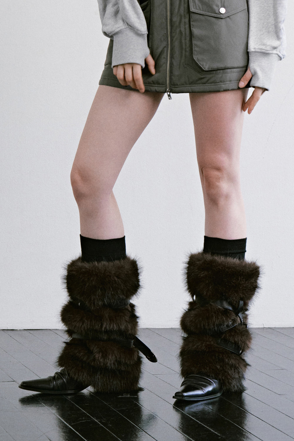 Treemingbird Leather-Buckled Faux-Fur Leg Warmers Dark Brown