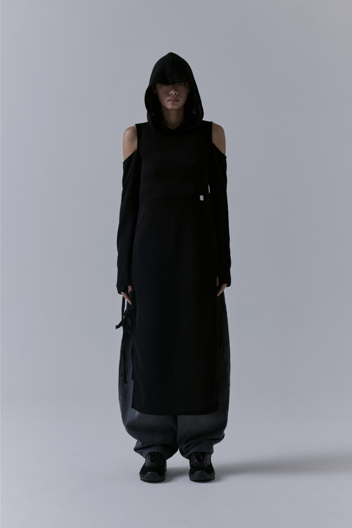 Treemingbird Hooded Cold-shoulder One-piece Black