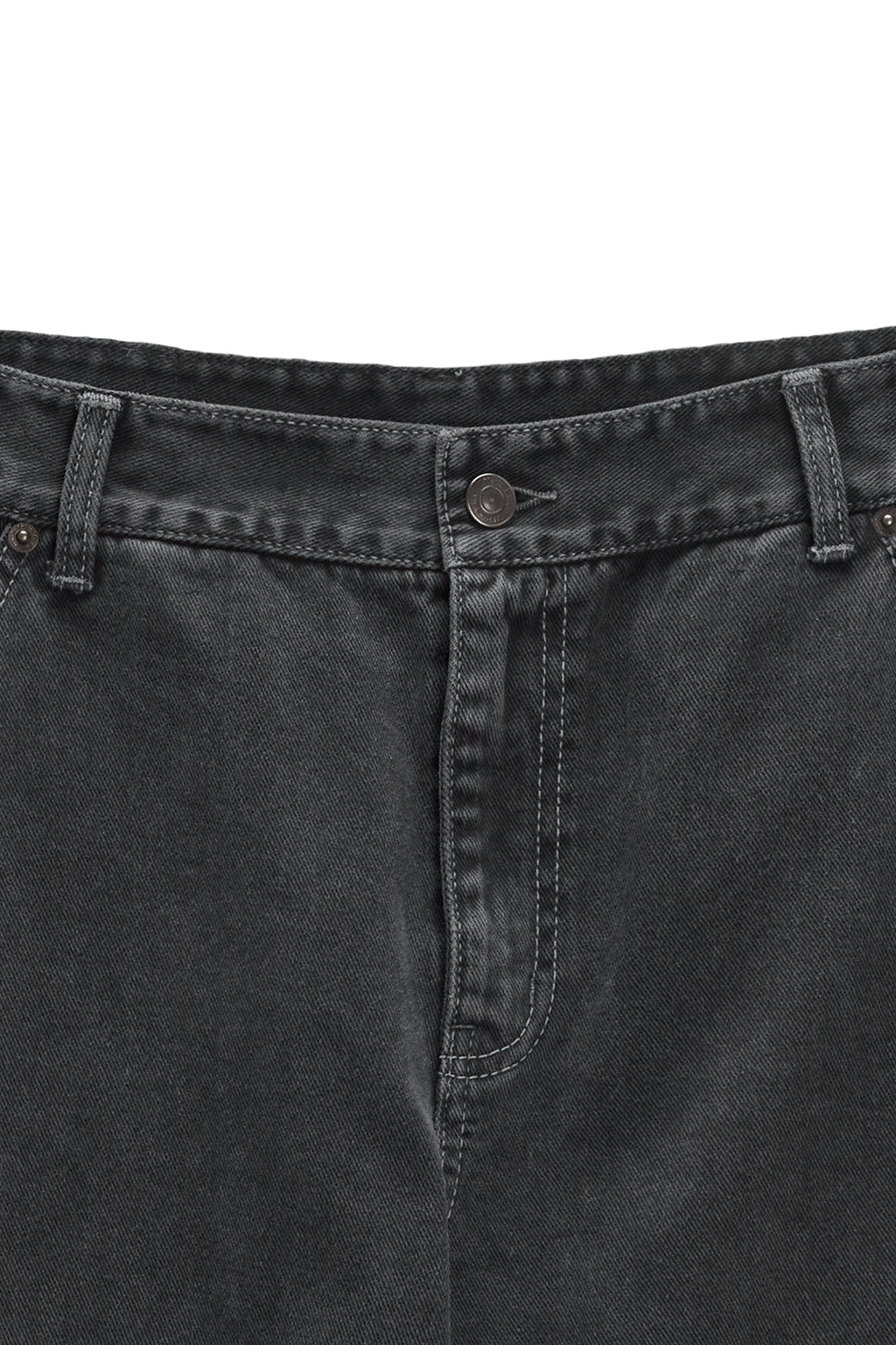 [matinkim] SIDE POINT COLOR DENIM PANTS FOR MEN IN CHARCOAL