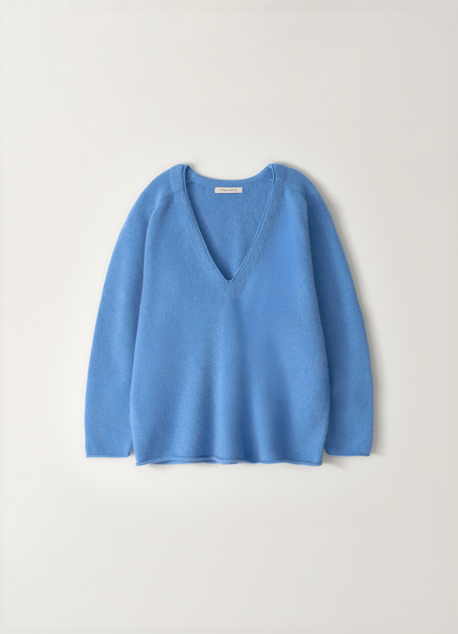 Nothing Written Cerin deep v-neck pullover (Blue)