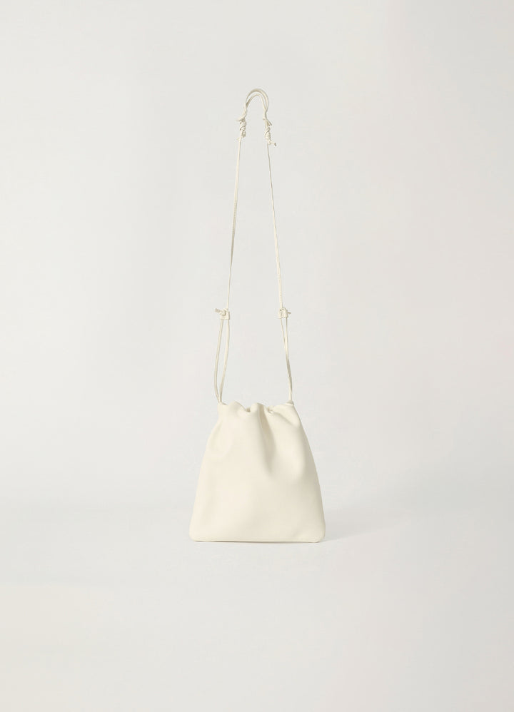 Nothing Written Fatu shoulder bag (Cloud white)