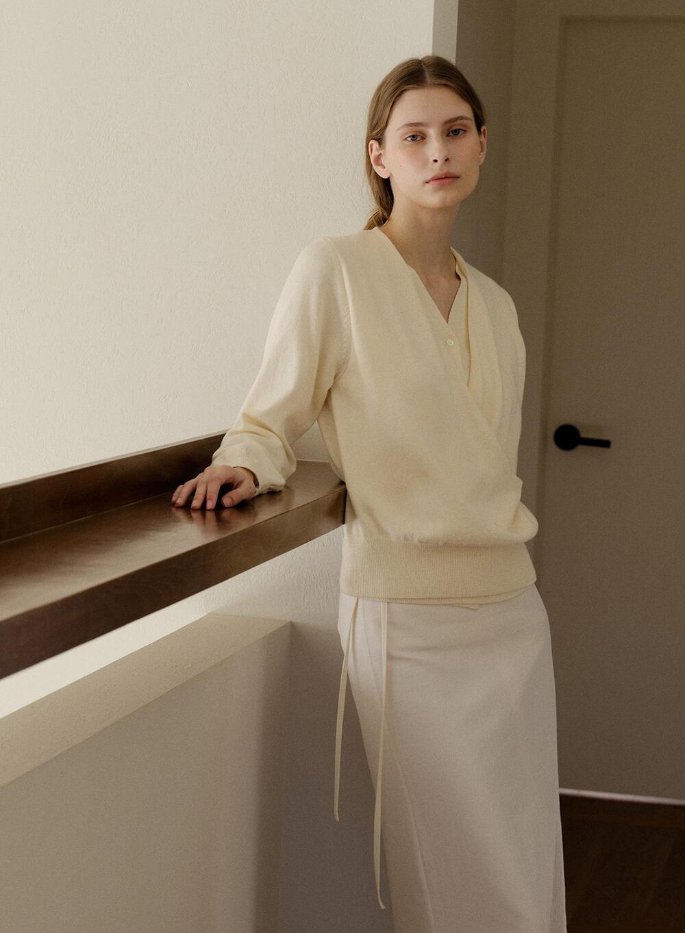 Kindersalmon Gudrun Draped Knit Cream