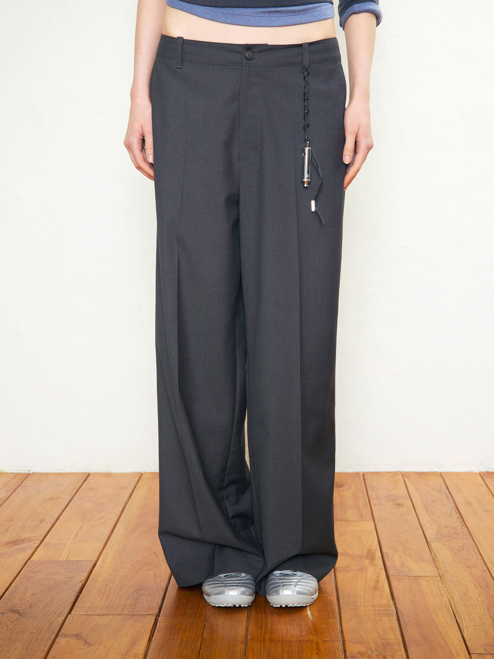 Low Classic Low-Rise Slacks Charcoal