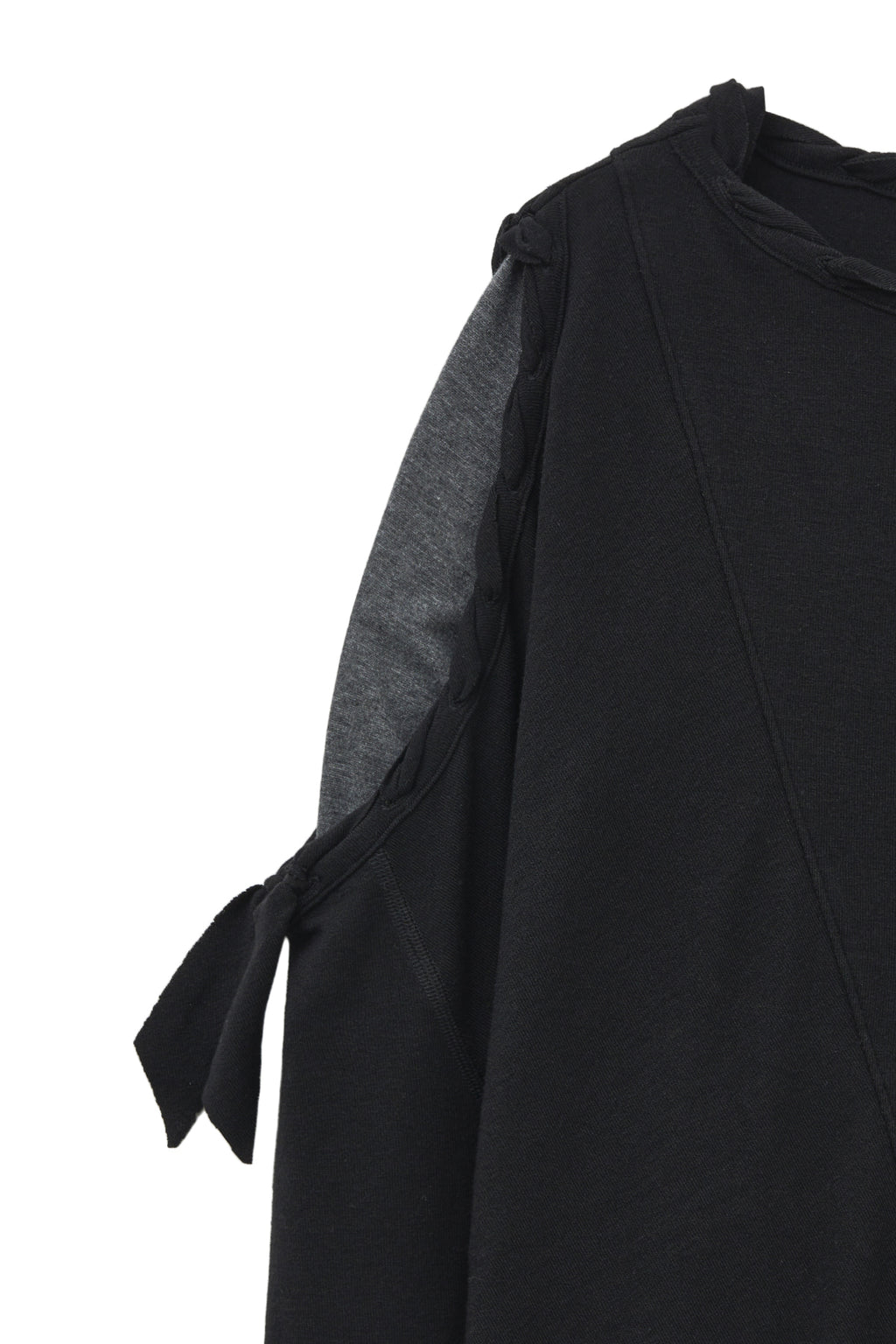 [matinkim] WEAVING LONG SLEEVE TOP IN BLACK