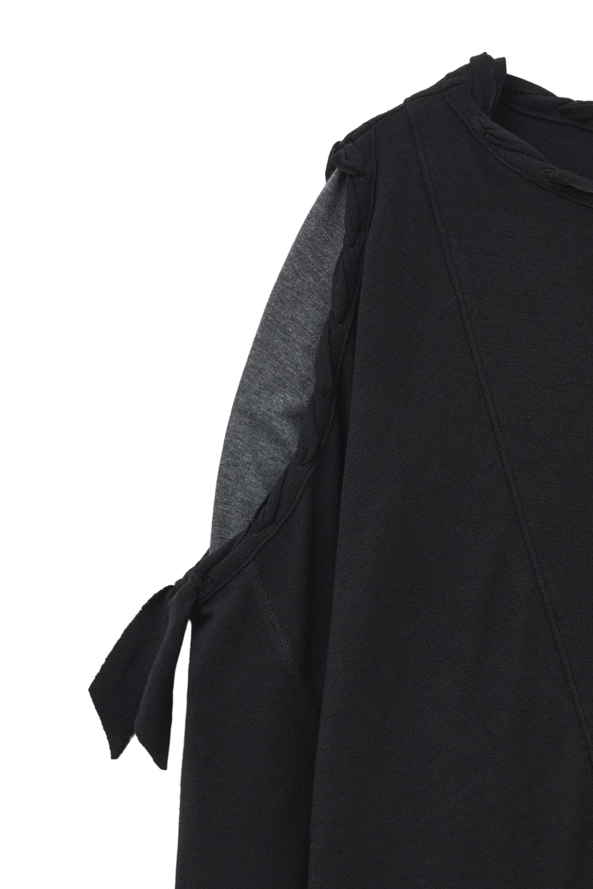 [matinkim] WEAVING LONG SLEEVE TOP IN BLACK