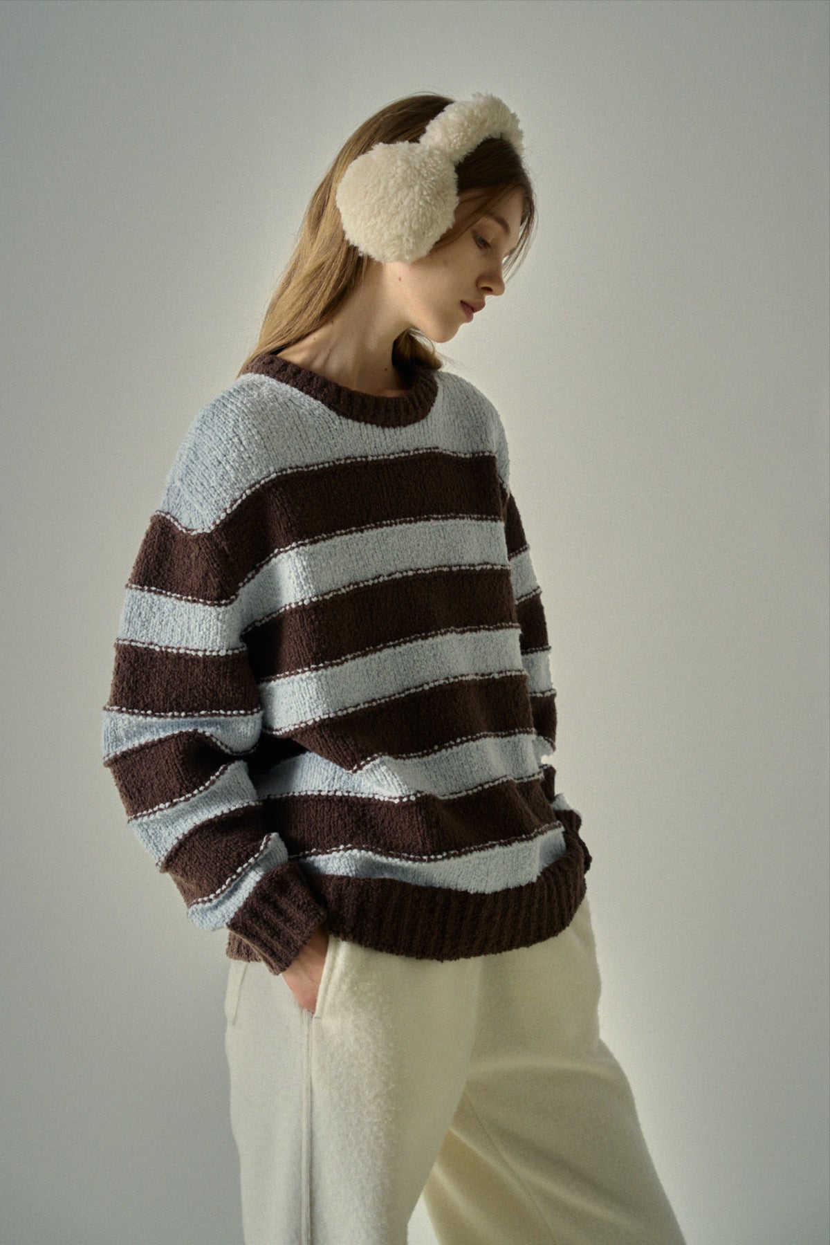 Facade Pattern Lambswool Earmuffs cream