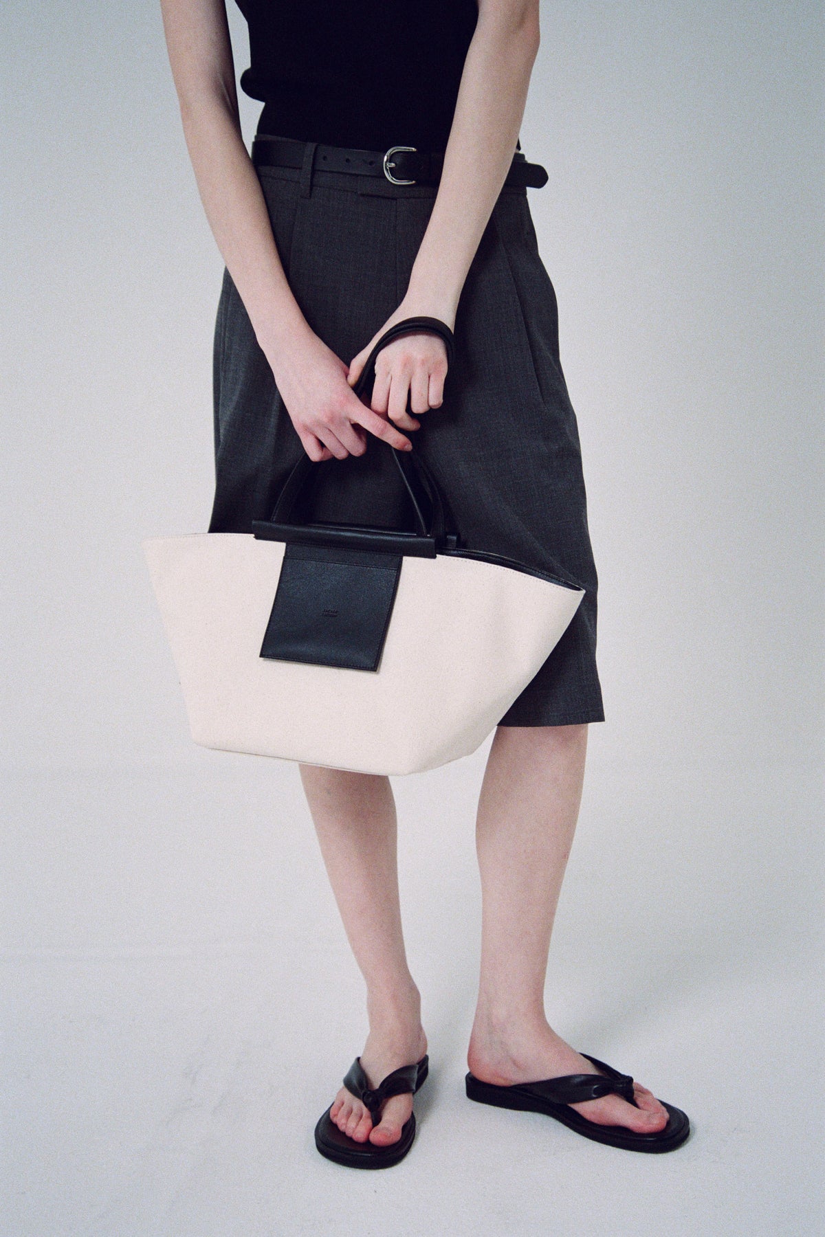 Facade Pattern Celly Bag ecru