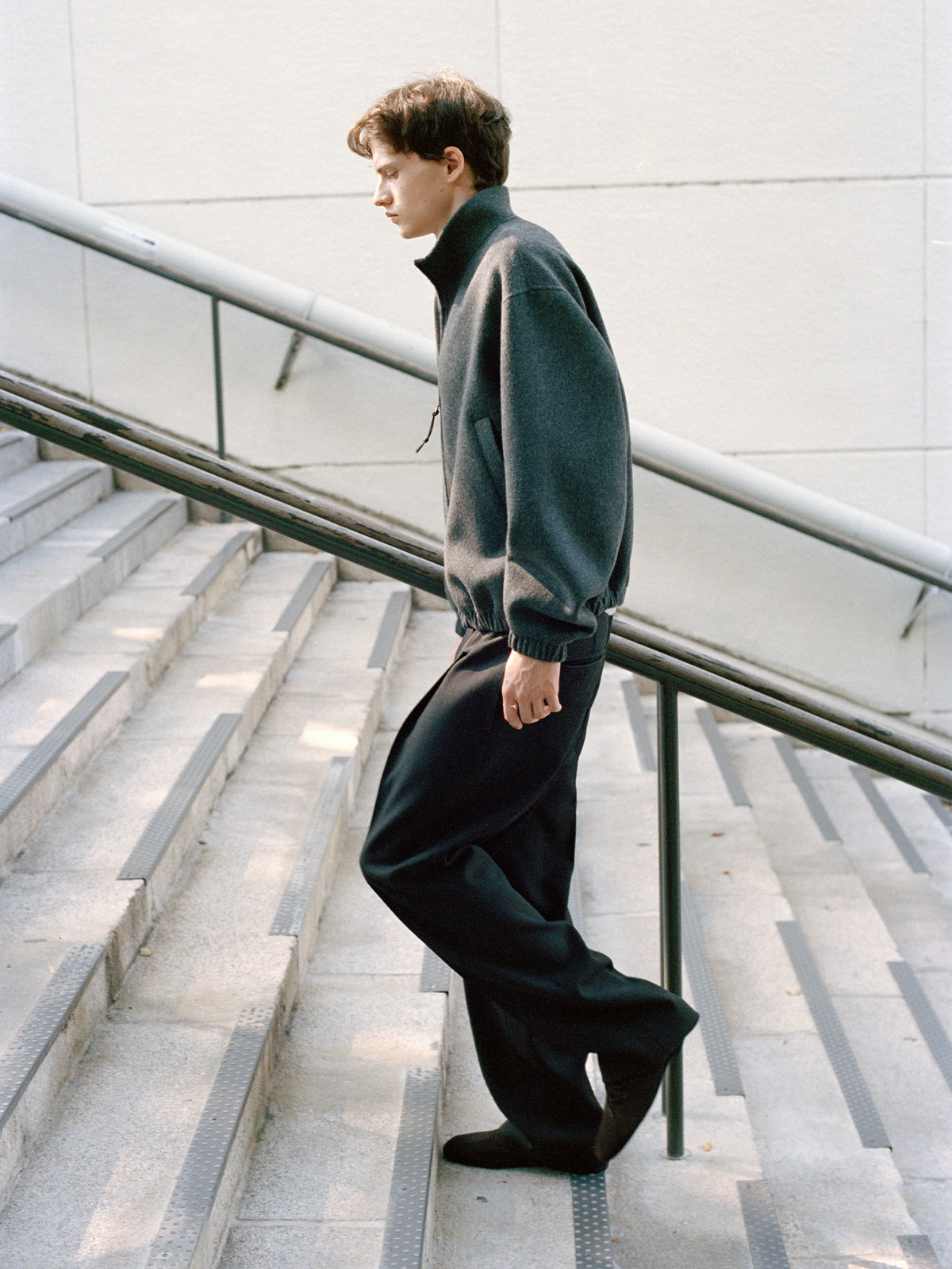 Nothing Written Emil tuck pants (Burnt black)