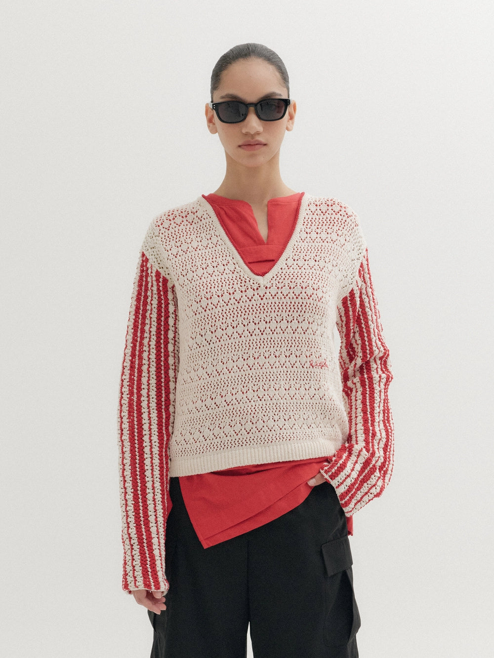 EENK Contrast V-Neck Pullover - Ivory
