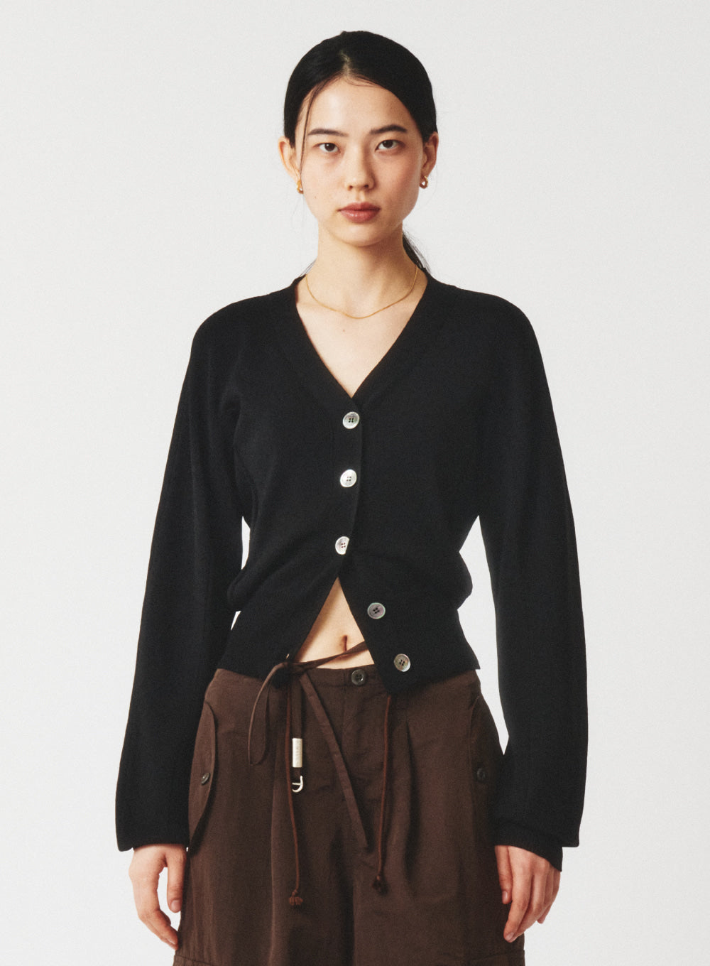 [satur] Cento Pintuck V-Neck Cardigan - Neutral Black