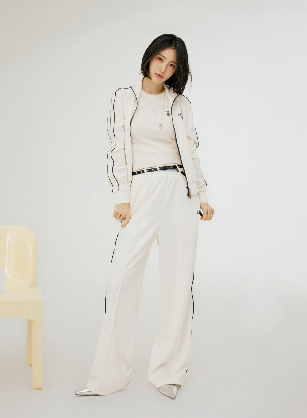Satur Eyelet Buckle Belt - Black