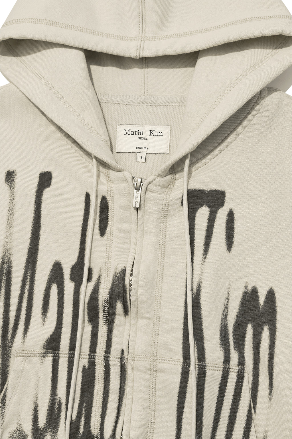 [matinkim] BIG LOGO CROP HOODY ZIP UP IN BEIGE