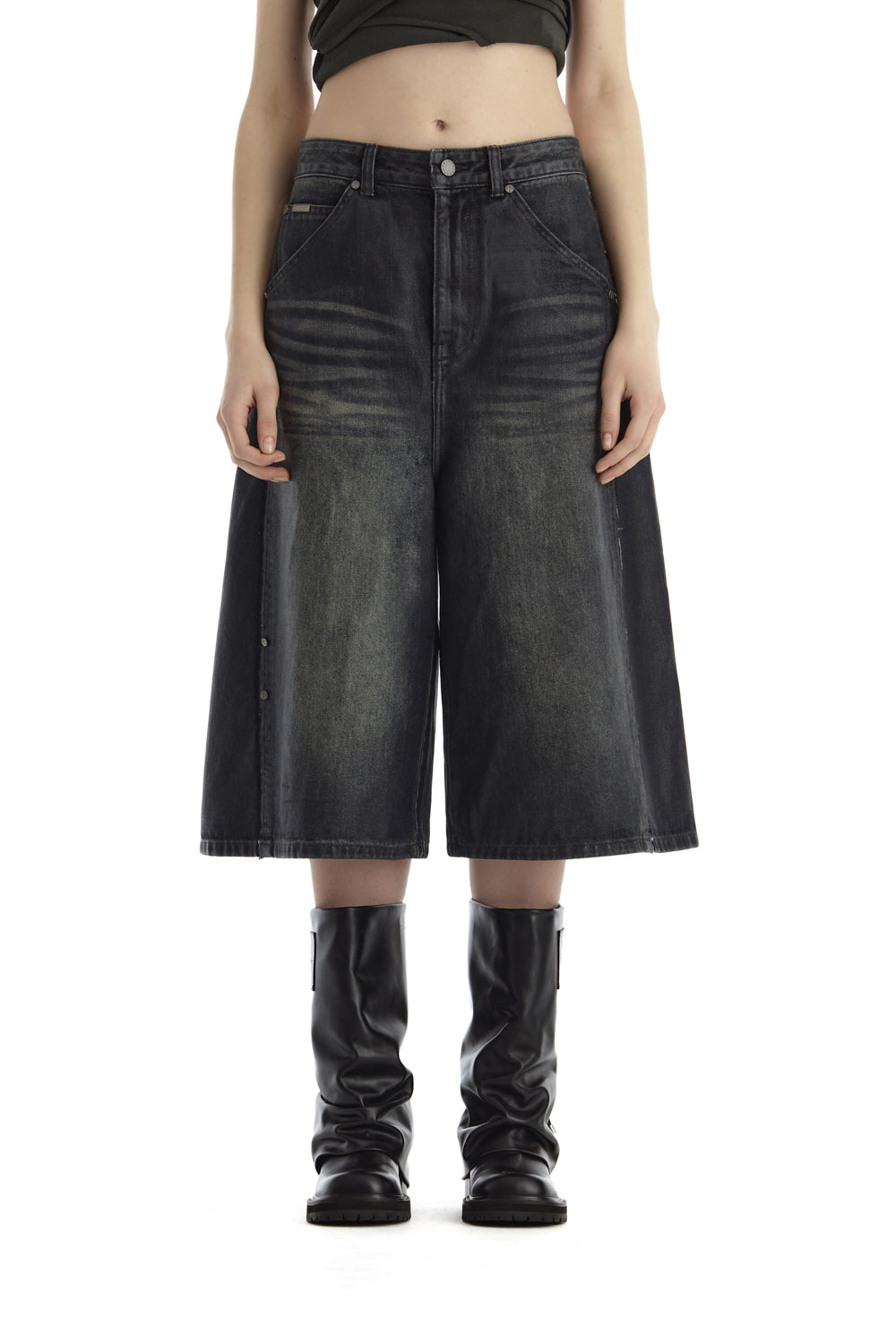 Treemingbird Rivet Coated Denim Bermuda Dark Navy