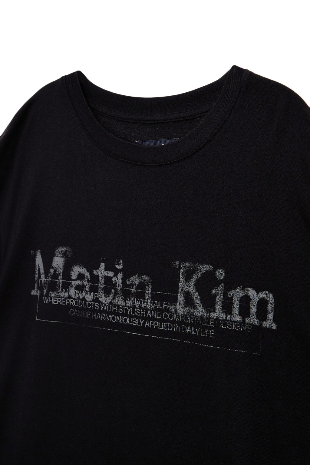 [matinkim] STAMP LOGO GRAPHIC OVERSIZE TOP FOR MEN IN BLACK