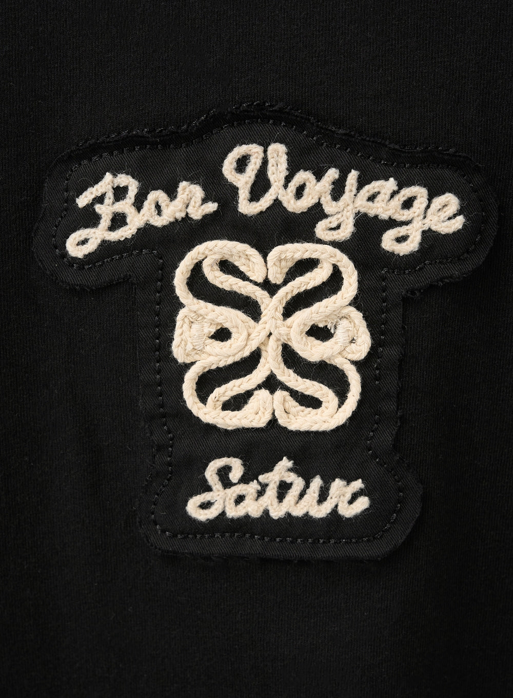 [satur] (W) Bon Voyage Raw-Cut Applique T-Shirt - Black