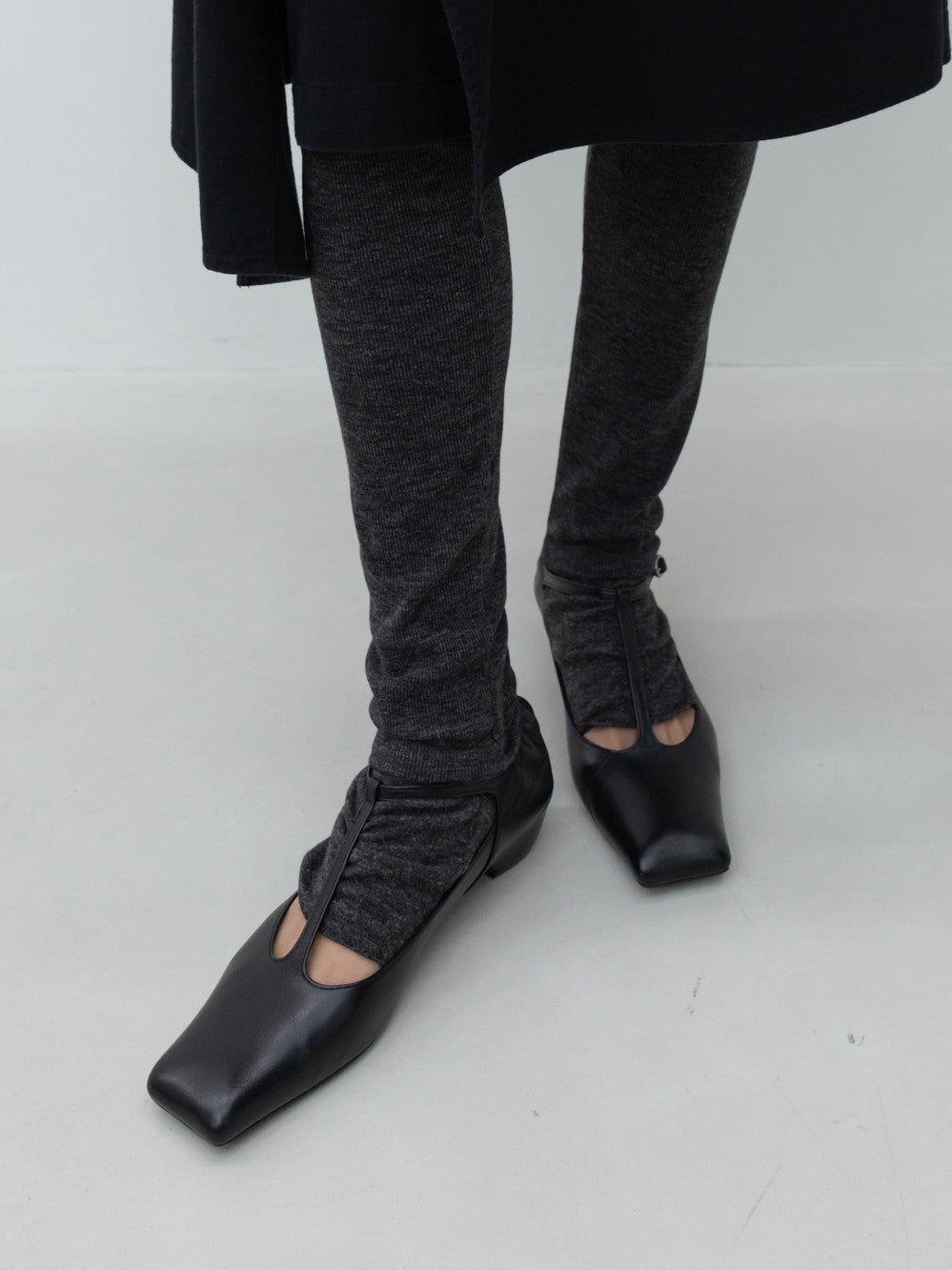Low Classic Square Toe Stiletto Black