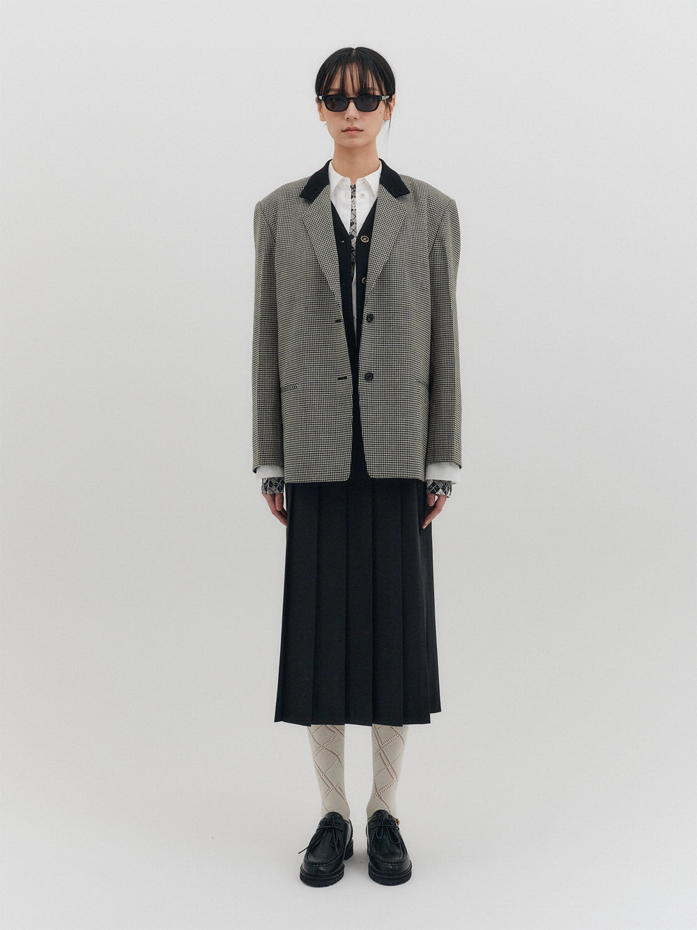 EENK Contrast Single-Breasted Blazer - Black/Ivory