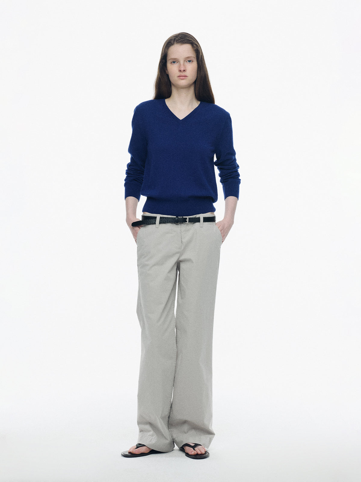 Nothing Written Relaxed low-rise pants (Greige)