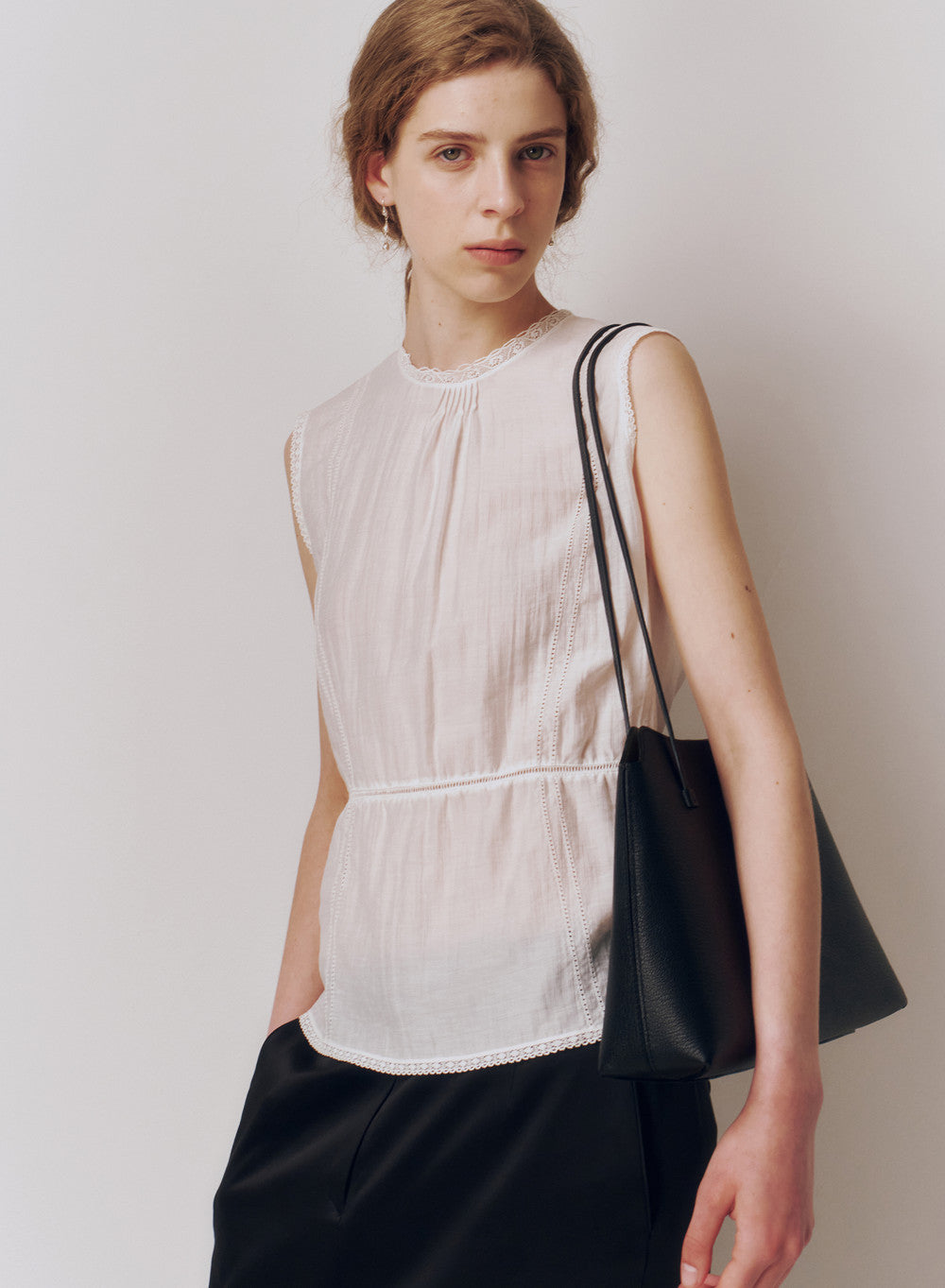 Kindersalmon Lace Sleeveless White