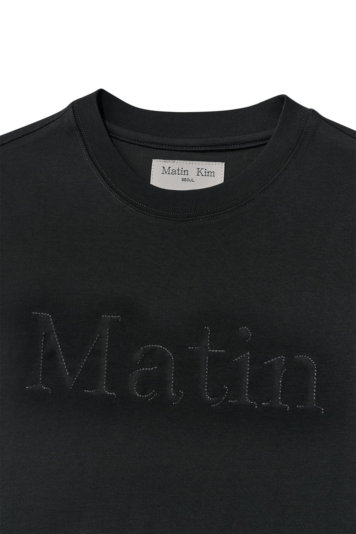 [matinkim] MATIN SHADOW TYPO TOP IN CHARCOAL