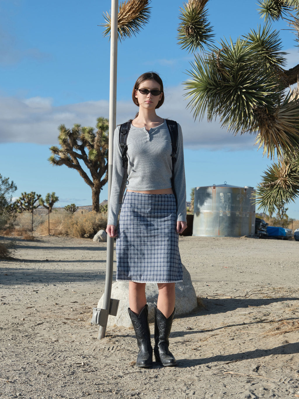 [Low Classic] Lace Midi Skirt_Blue Navy