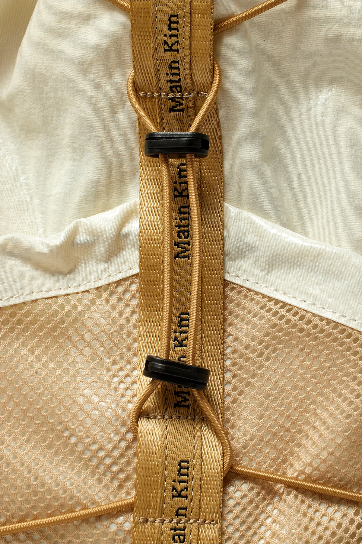 [matinkim] LOGO TAPING GLOSSY BACK PACK IN IVORY