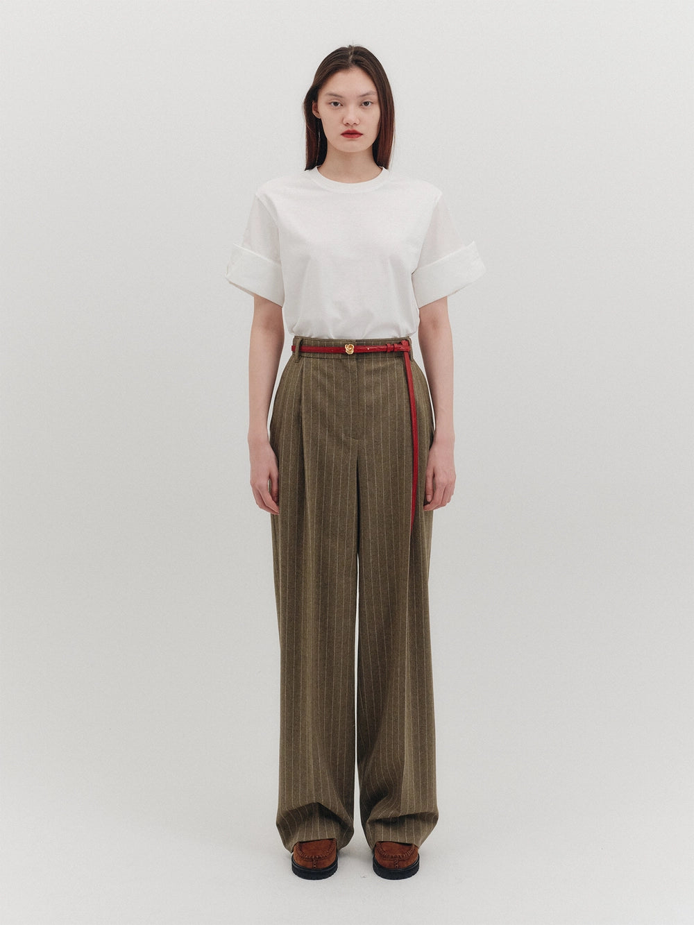 EENK Two-Tuck Wide Pants - Khaki