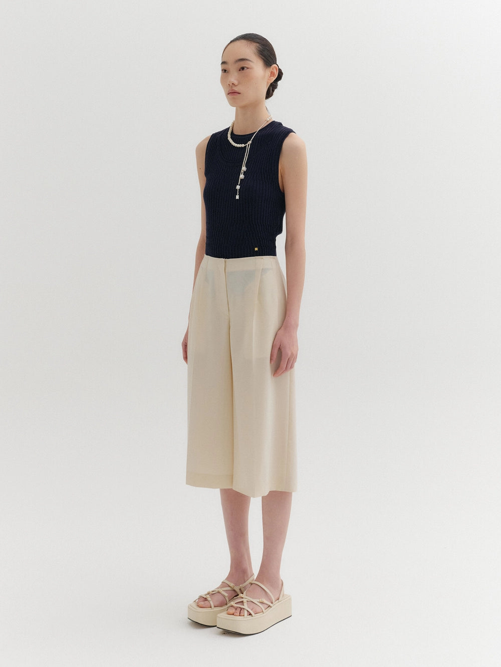EENK Sleeveless Layered Knit Top - Black