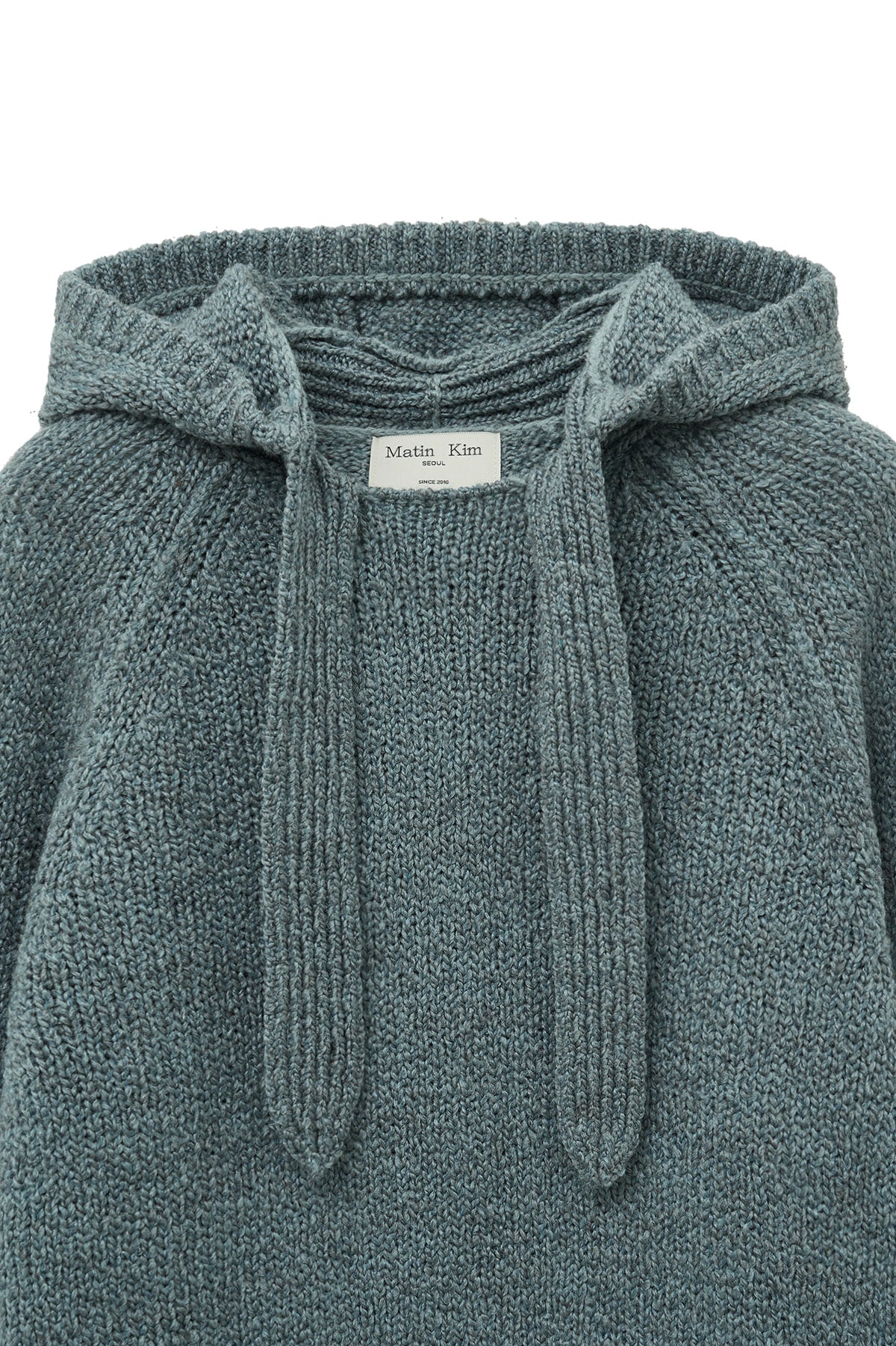 [matinkim] MUFFLER POINT HOODY PULLOVER IN BLUE