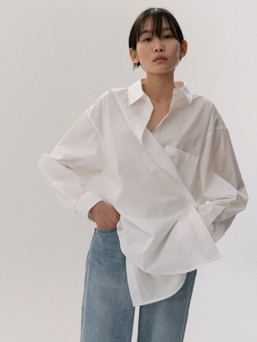 box shirt (white)