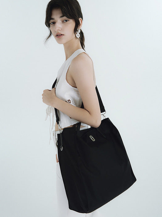 [vunque] Hey Pass Tote M (Hey Pass Tote Medium) Black