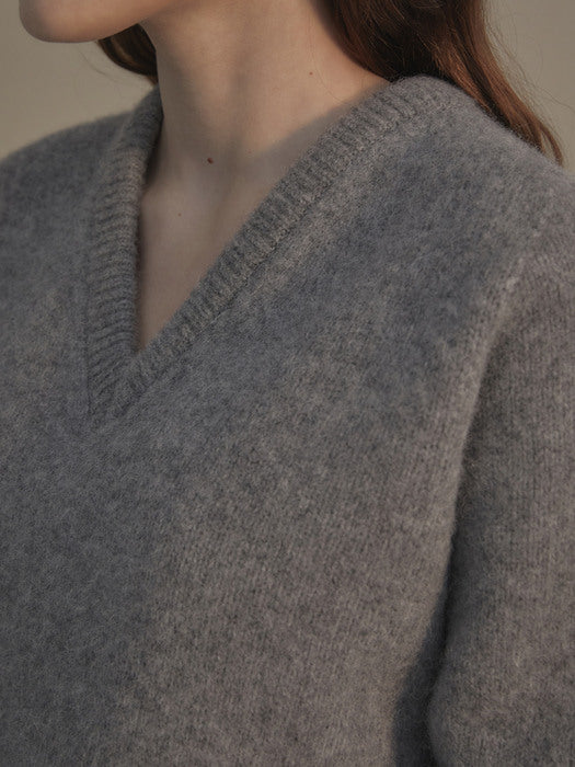 [nothing written] Pound alpaca sweater (Gray)