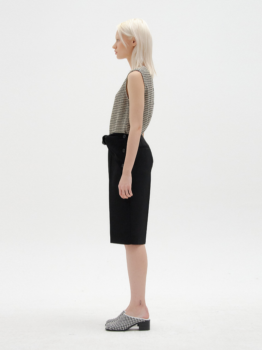 Eenk Savana Bermuda Shorts - Black