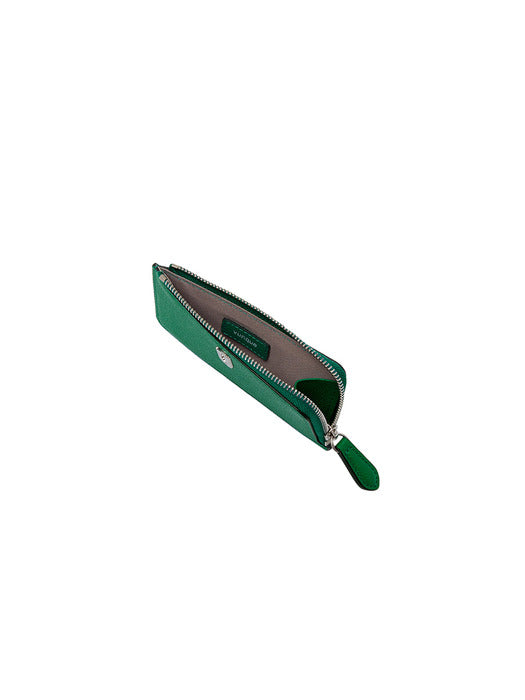 [vunque] Magpie Zipper Card Wallet (맥파이 지퍼 카드지갑) Green

A sleek and modern card wallet featuring a sturdy zipper closure and a compact design, perfect for carrying the essentials in style.