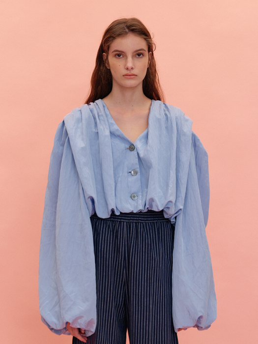 Eenk Roupee Volume Jacket with detachable sleeves - Sky Blue