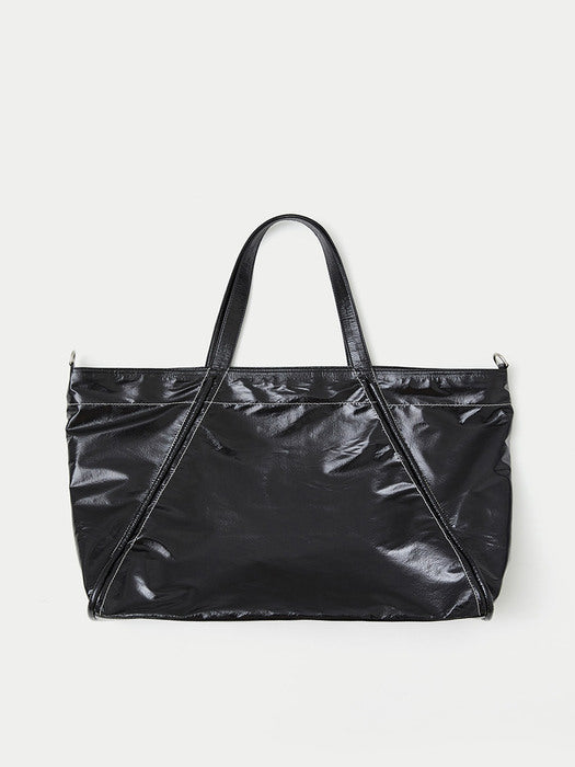 BIG COATING TOTE BAG IN BLACK