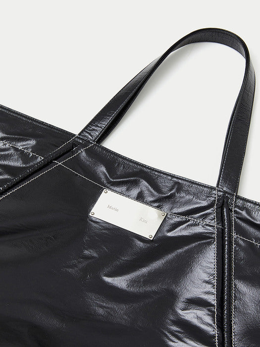 BIG COATING TOTE BAG IN BLACK
