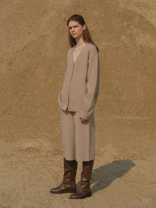 Clothing in beige - Premium quality product image