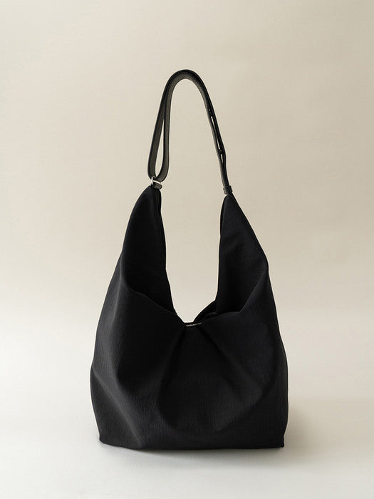 [Kindersalmon] Mia Oversized Bag Black