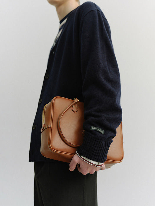 [dunst] CLASSIC 28 LEATHER BAG TAN_UDBA6E201CM