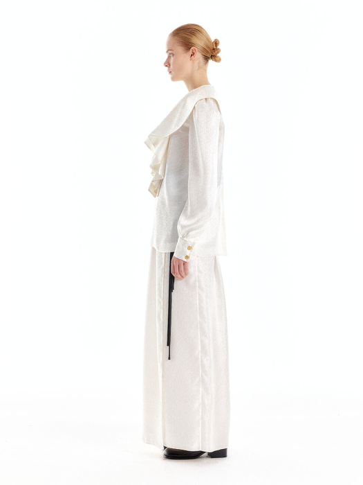 Eenk Urince Ruffled Collar Silk Blouse - Ivory