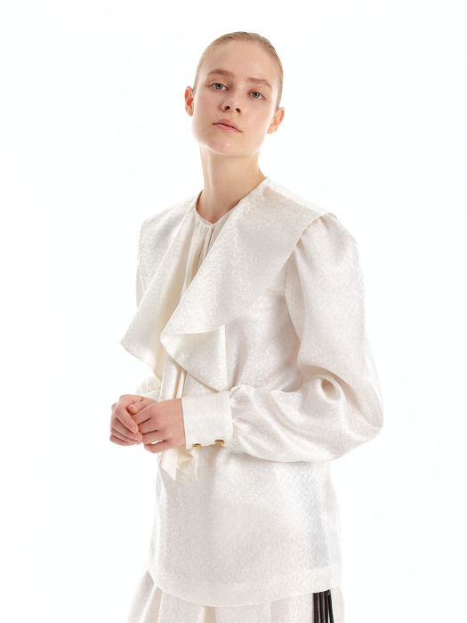 Eenk Urince Ruffled Collar Silk Blouse - Ivory