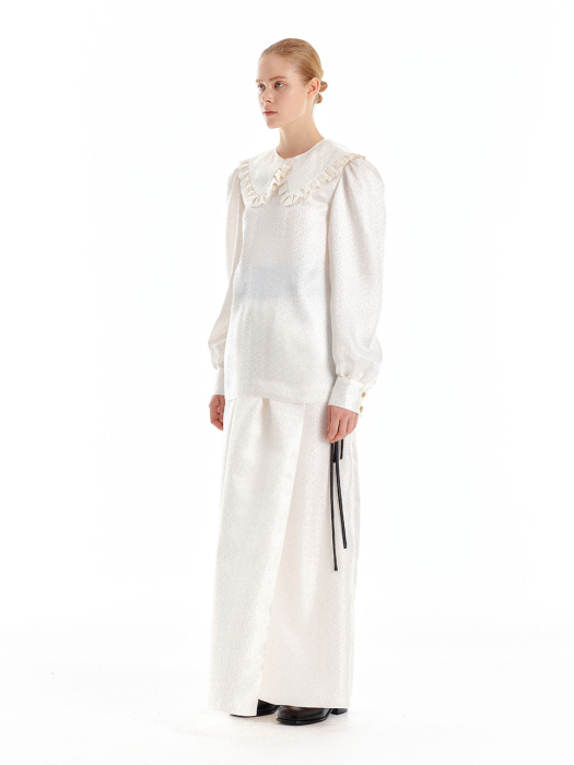 Eenk Urince Frilled Collar Silk Blouse - Ivory