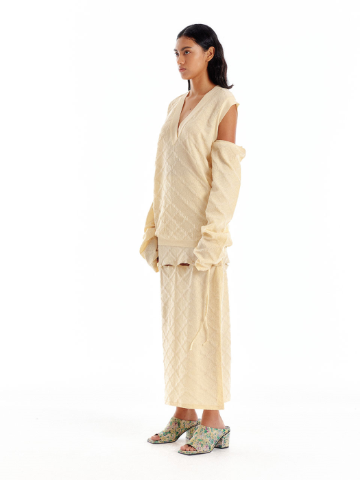 [EENK] Uiui Logo Jacquard Oversized Knit Vest - Light Yellow