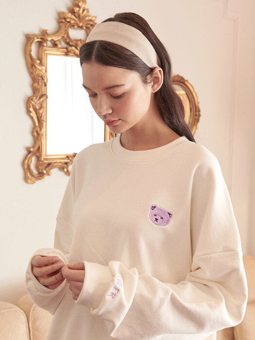 [ambler] Purple bear Over fit Sweatshirt AMM1002 (Cream)